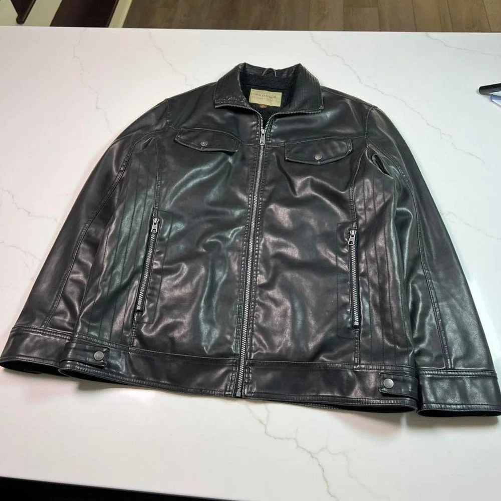 Vintage‎ men's Sonoma black leather biker jacket with Sherpa lining
